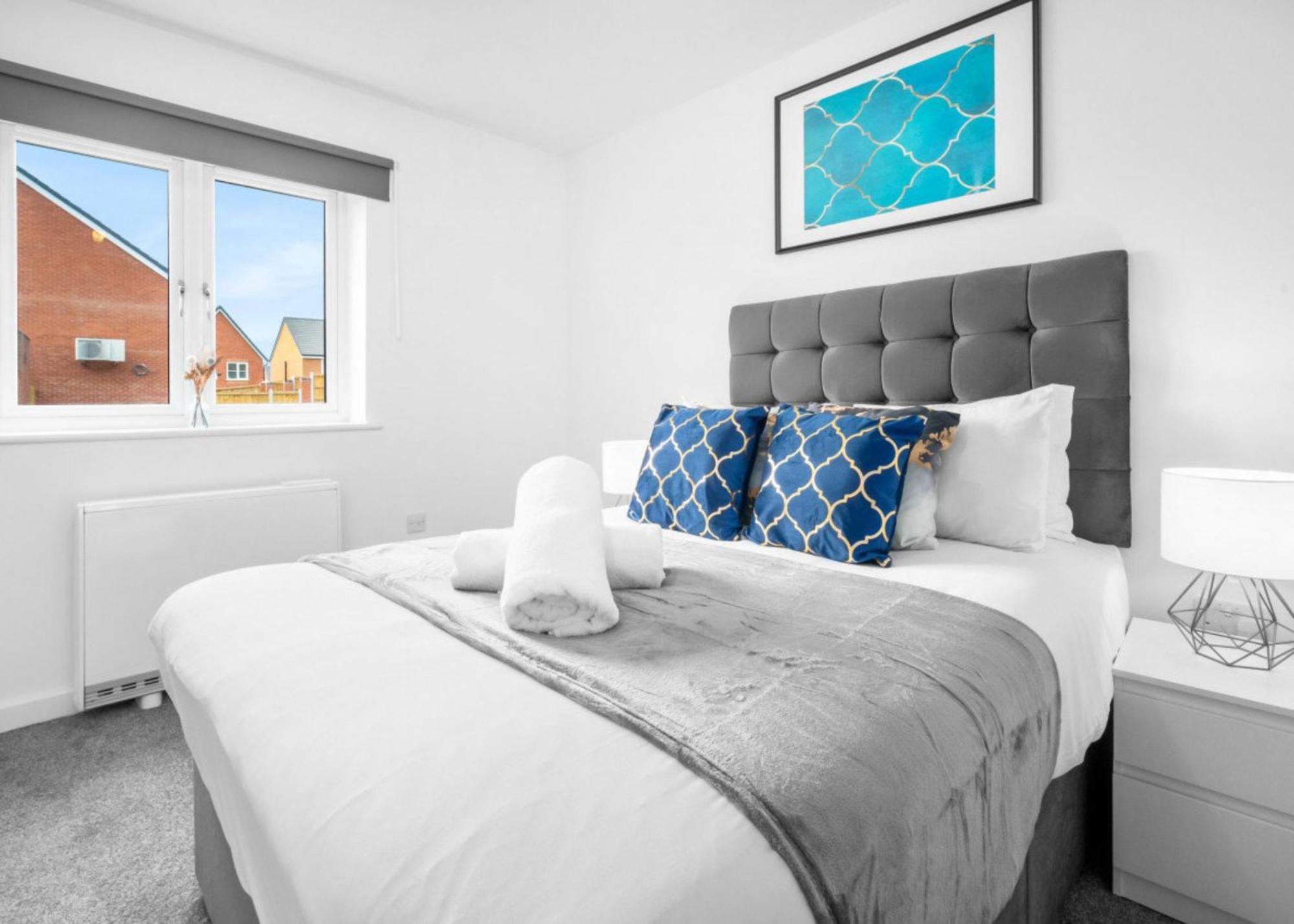 New 2 Bedroom Deluxe Apartment - Parking - Wifi & Netflix - Top Rated - 50C Cradley Heath Exteriér fotografie
